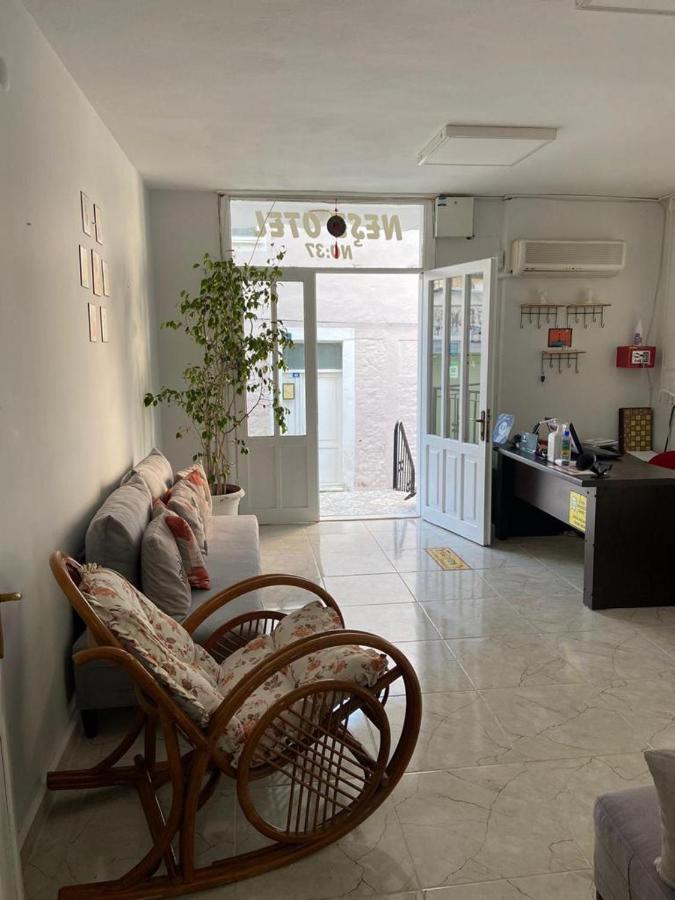 Nese Hotel เซสเม ภายนอก รูปภาพ
